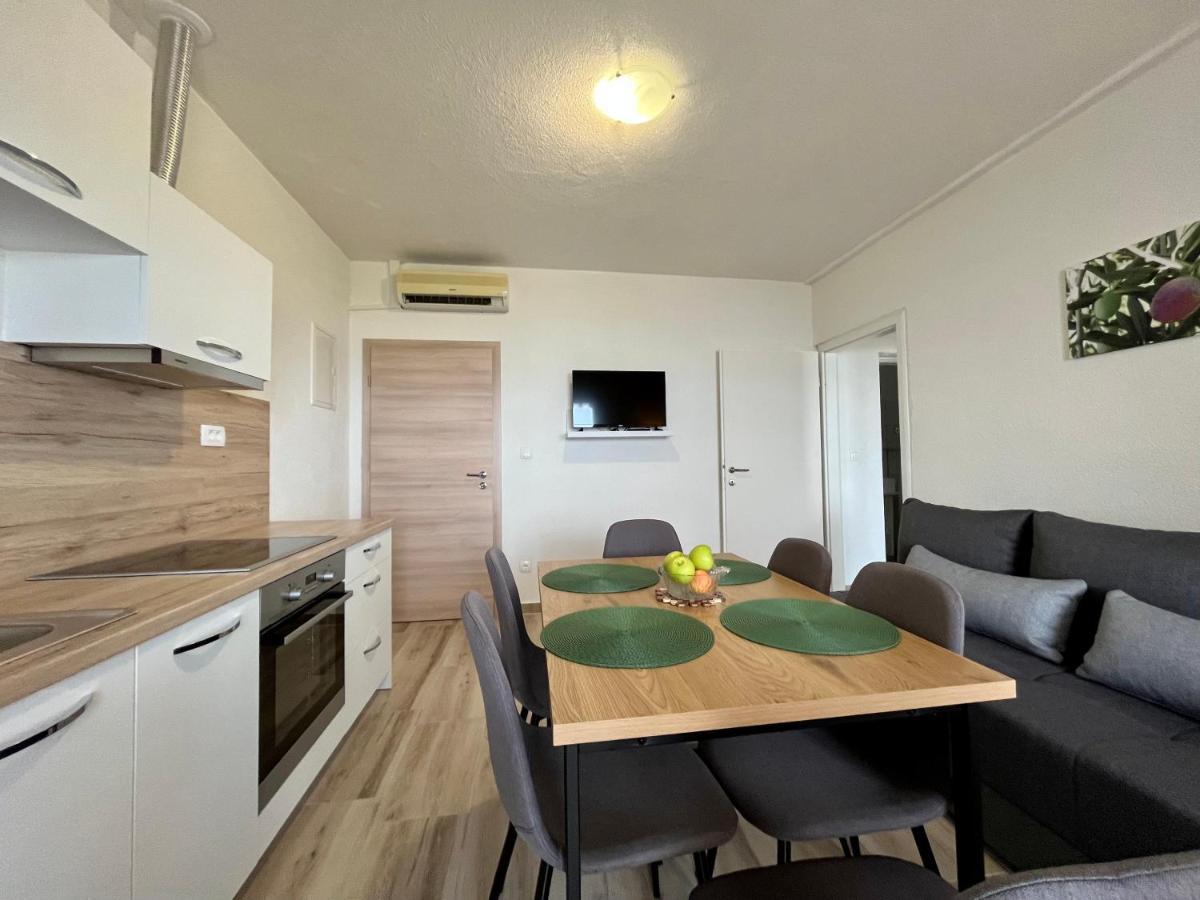 Apartmani “Krešimir” 奥米什 外观 照片