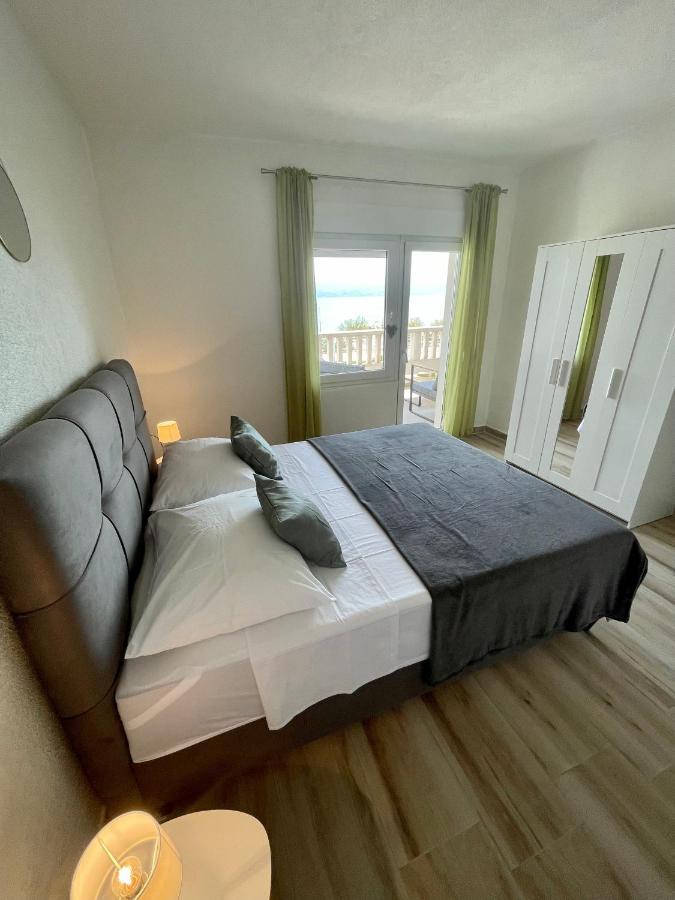 Apartmani “Krešimir” 奥米什 外观 照片