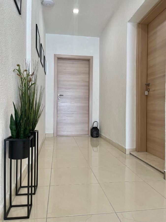 Apartmani “Krešimir” 奥米什 外观 照片