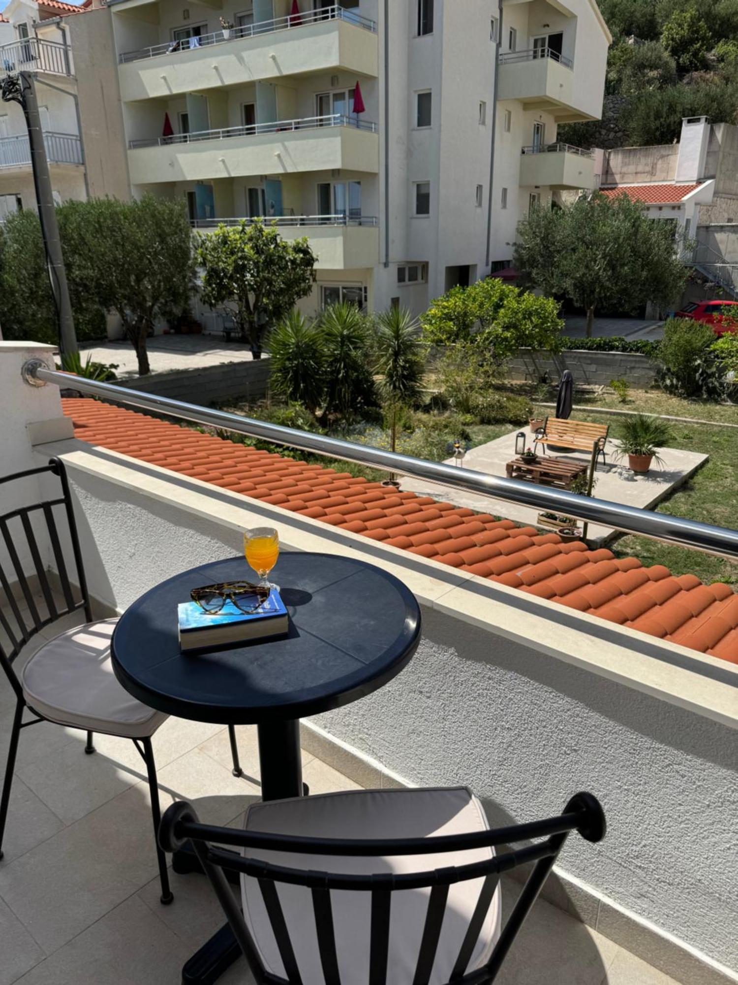 Apartmani “Krešimir” 奥米什 外观 照片