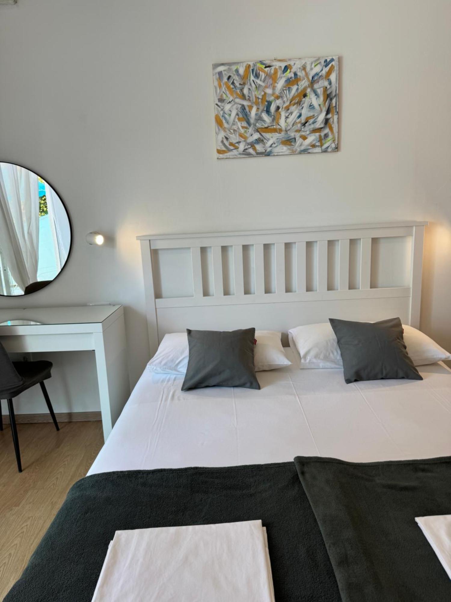 Apartmani “Krešimir” 奥米什 外观 照片